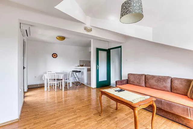 One-Bedroom Apartment in Budva – Sea View — photo 12